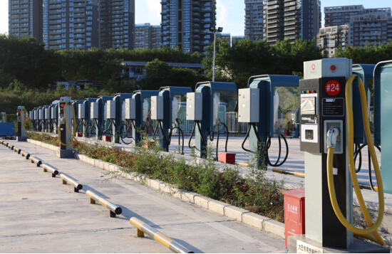 How Long Does It Take to Charge an Electric Vehicle?